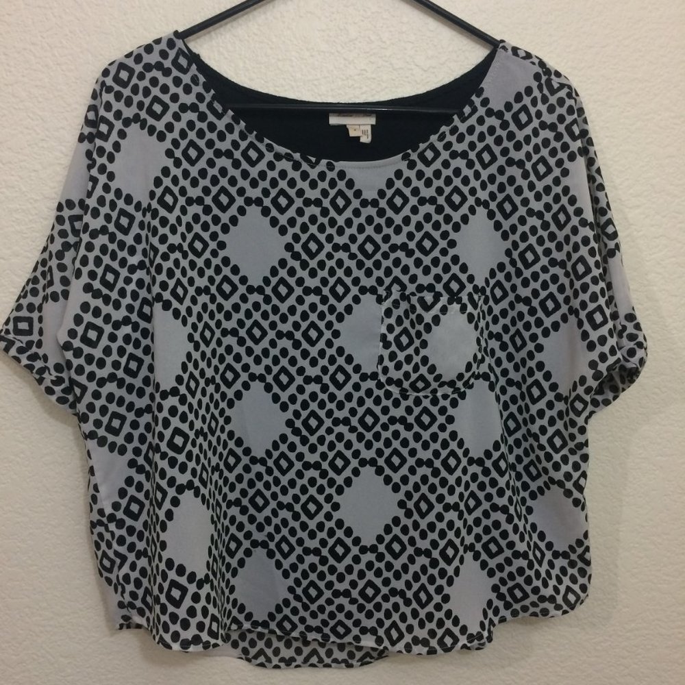 4/$25 🛍 Meadow Rue Anthropologie Boxy Layered Top - Picture 2 of 8